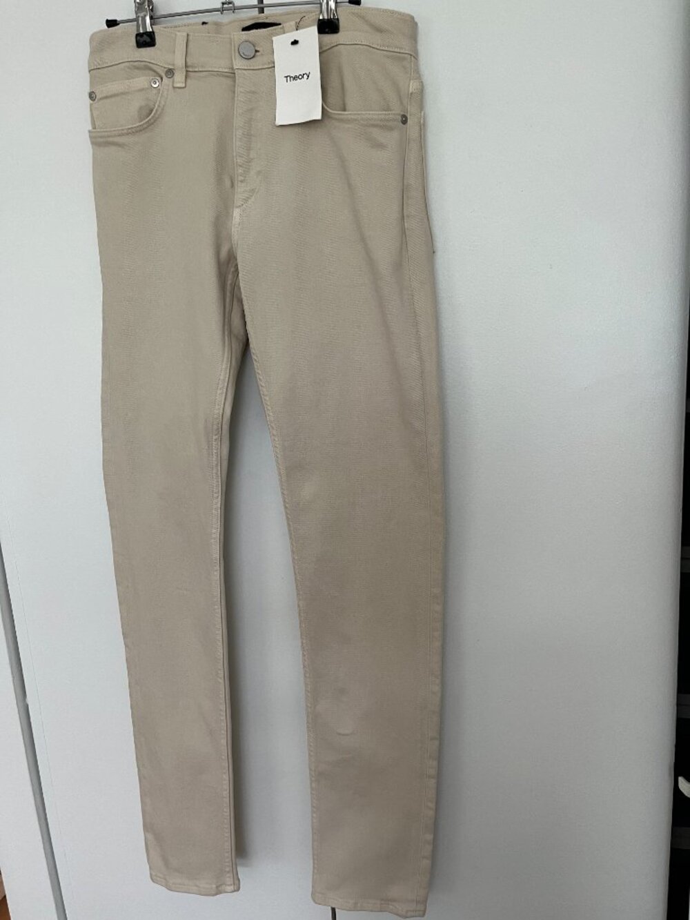 $195 Theory Mens Slim Demin Jeans 28 in 'Sand' light beige NWT - Picture 6 of 16